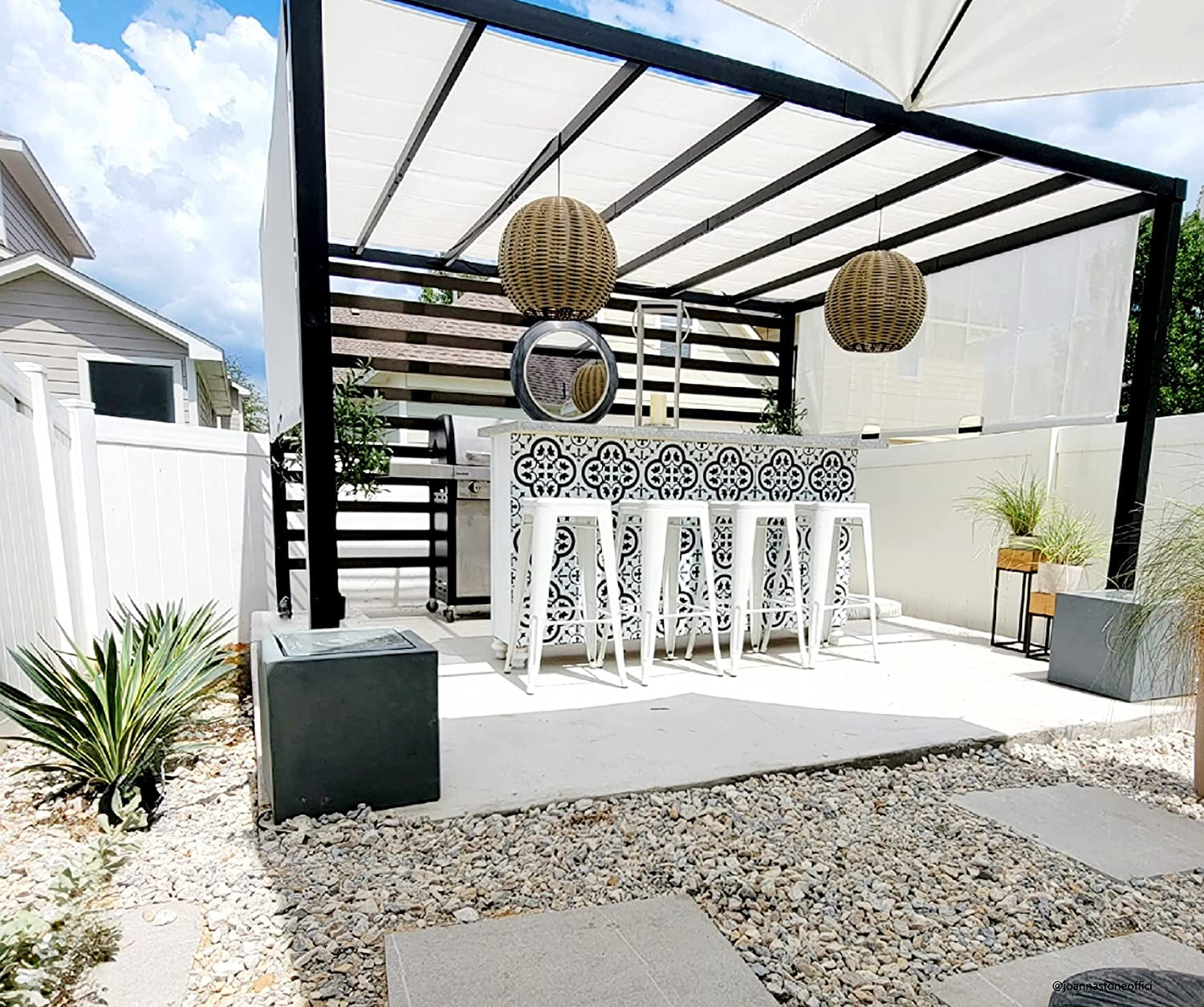 Outdoor Pergola 10 X 12 Ft. Steel Pergolas with White Adjustable Shade and Privacy Screen for Backyard, Garden Activities